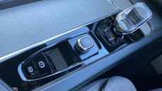 Volvo XC60 2.0 T8 [455] RC PHEV Ultimate Dark 5dr AWD Gtron Estate